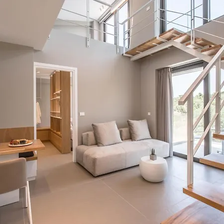 Noemie Luxury Hotel apartamentowy *