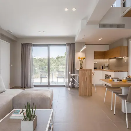 Noemie Luxury Апарт-отель *
