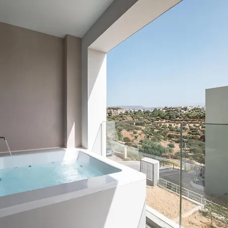 Noemie Luxury 4*
