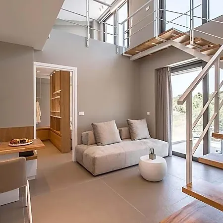 Noemie Luxury Апарт-готель 4*