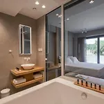Noemie Luxury חאניה