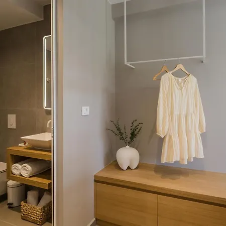 Noemie Luxury 하니아